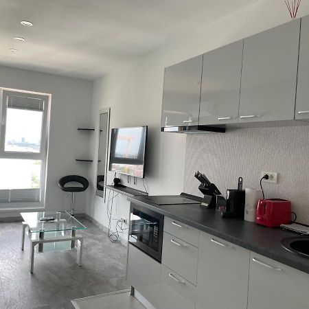 Cozy 2-Room Penthouse Lakeview W14 Bukurešť Exteriér fotografie