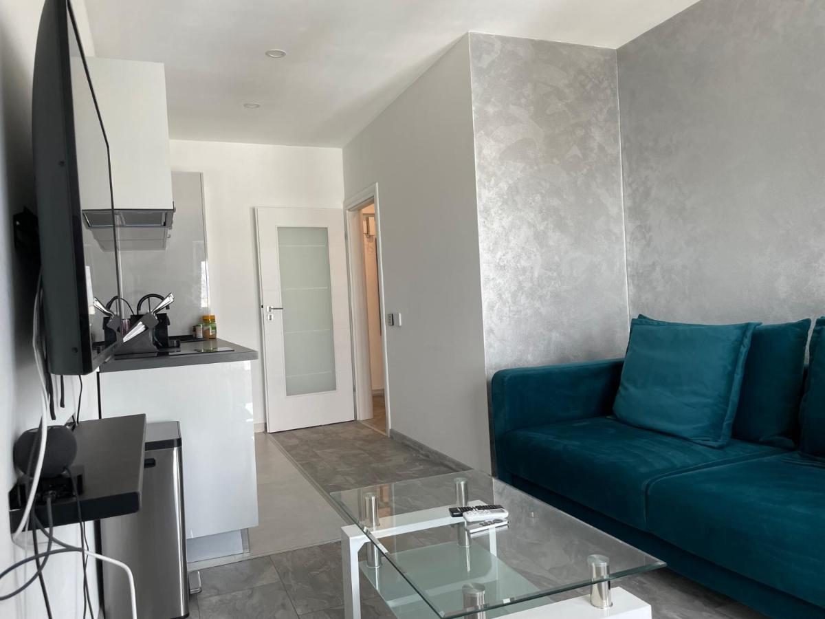Cozy 2-Room Penthouse Lakeview W14 Bukurešť Exteriér fotografie