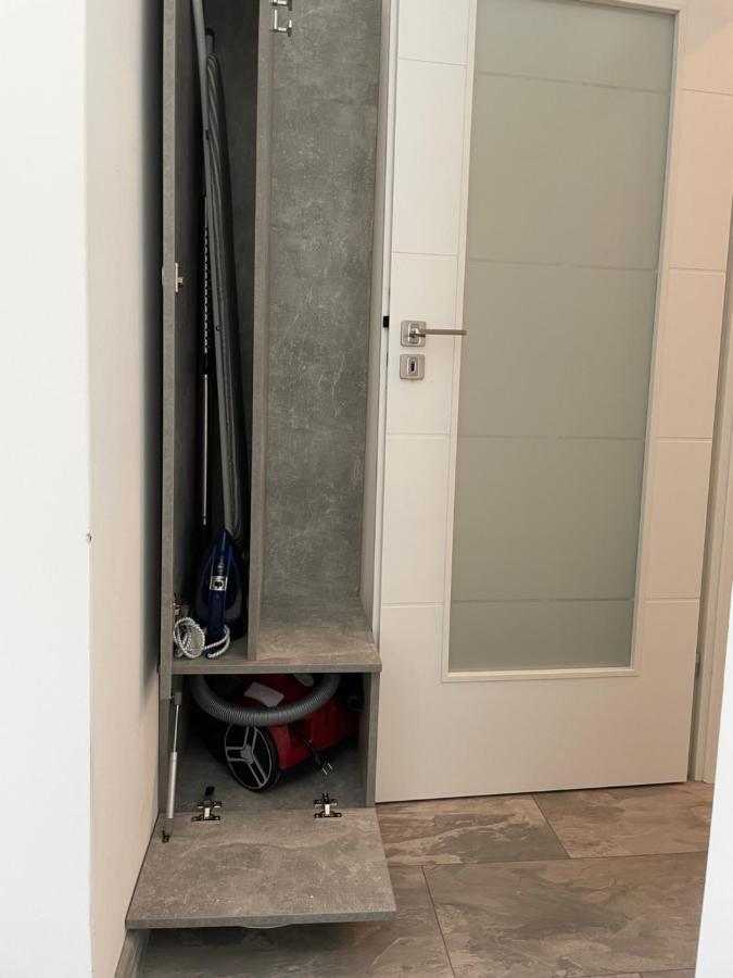 Cozy 2-Room Penthouse Lakeview W14 Bukurešť Exteriér fotografie