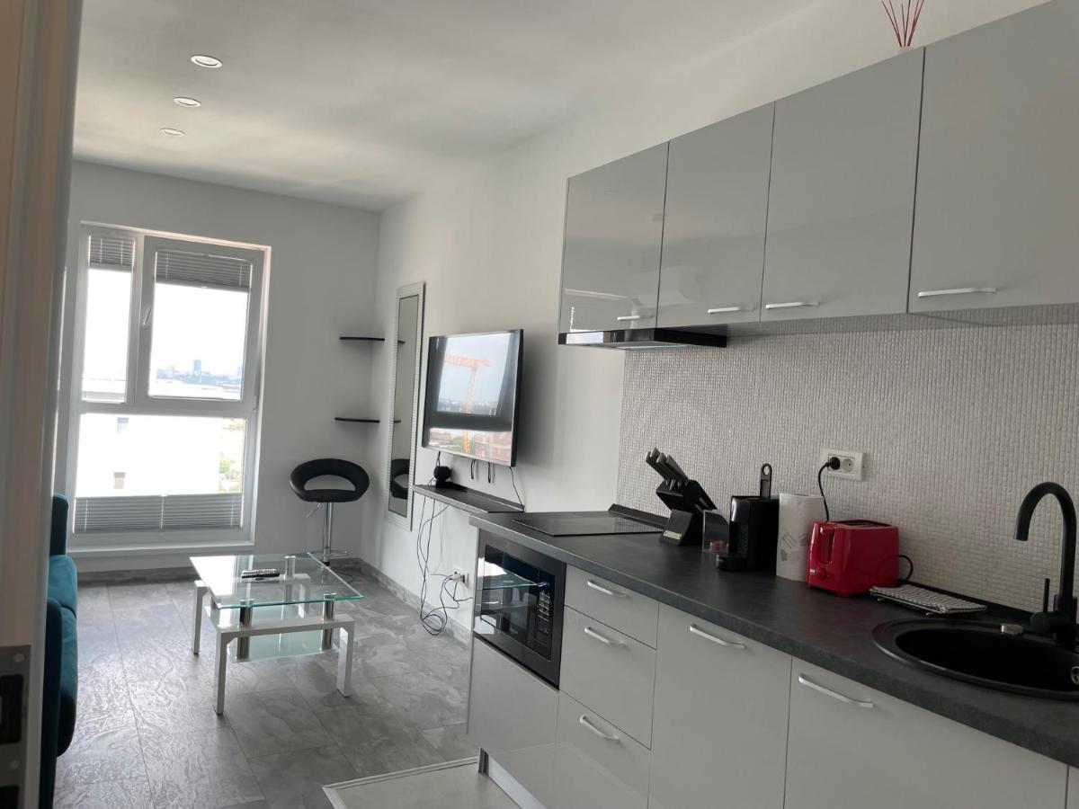 Cozy 2-Room Penthouse Lakeview W14 Bukurešť Exteriér fotografie